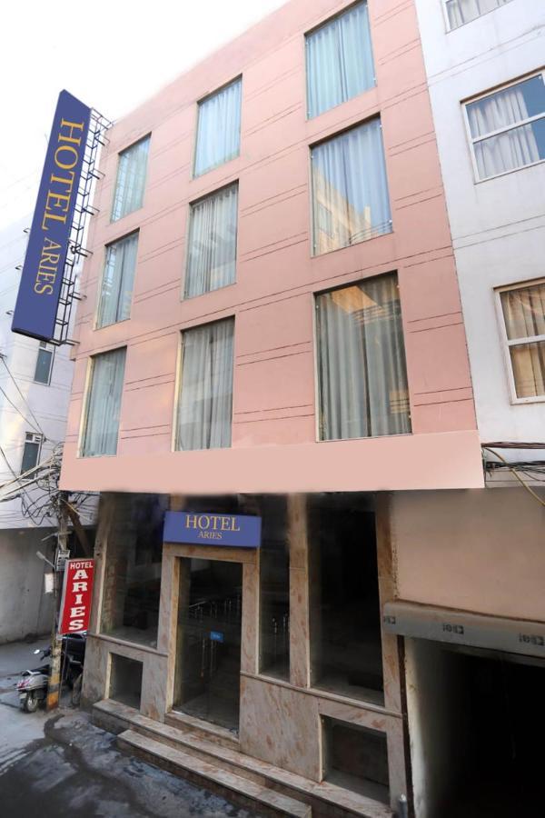 Hotel Aries Νέο Δελχί Εξωτερικό φωτογραφία