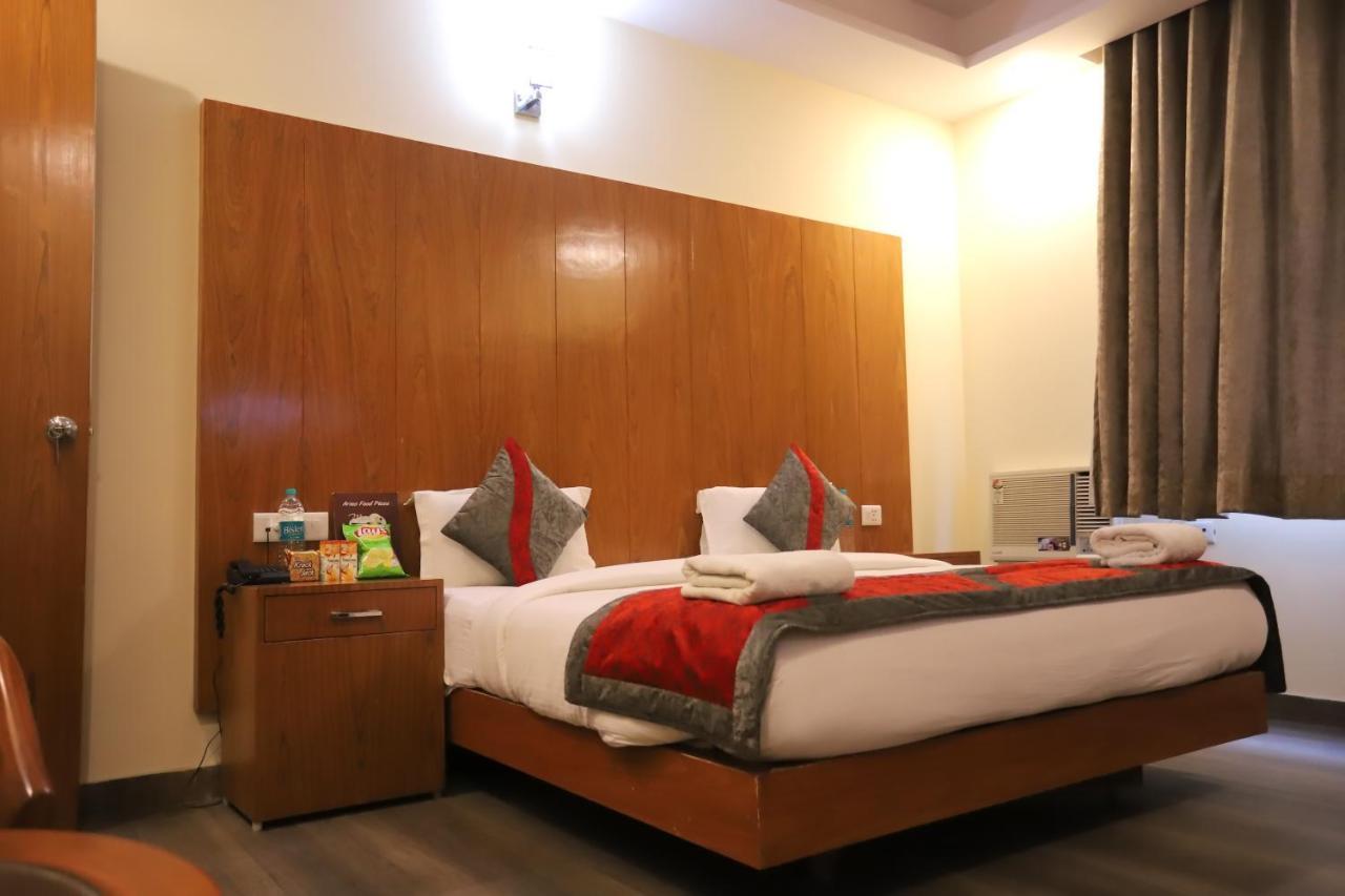 Hotel Aries Νέο Δελχί Εξωτερικό φωτογραφία