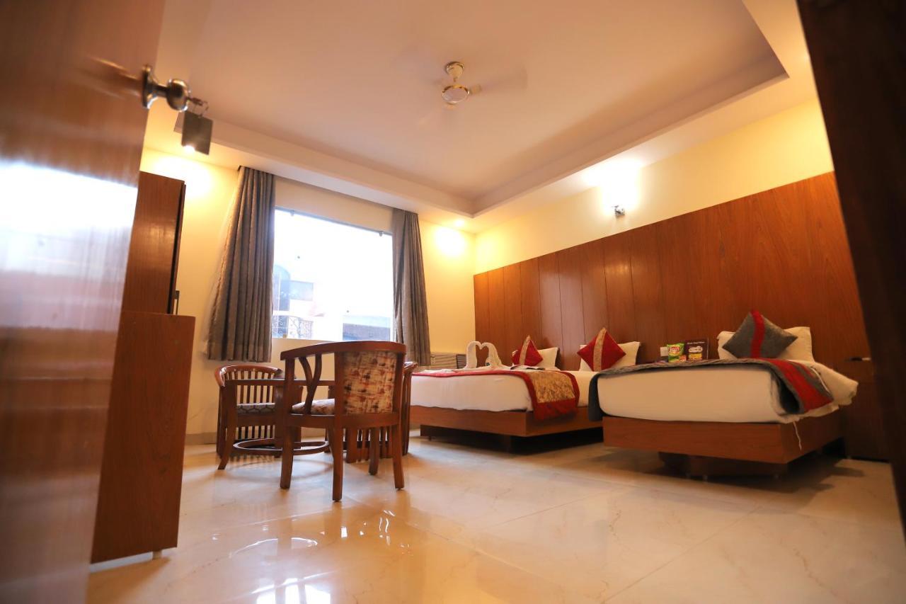 Hotel Aries Νέο Δελχί Εξωτερικό φωτογραφία