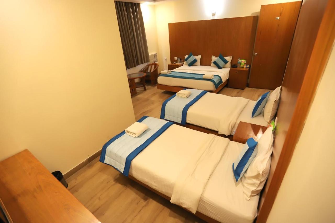 Hotel Aries Νέο Δελχί Εξωτερικό φωτογραφία