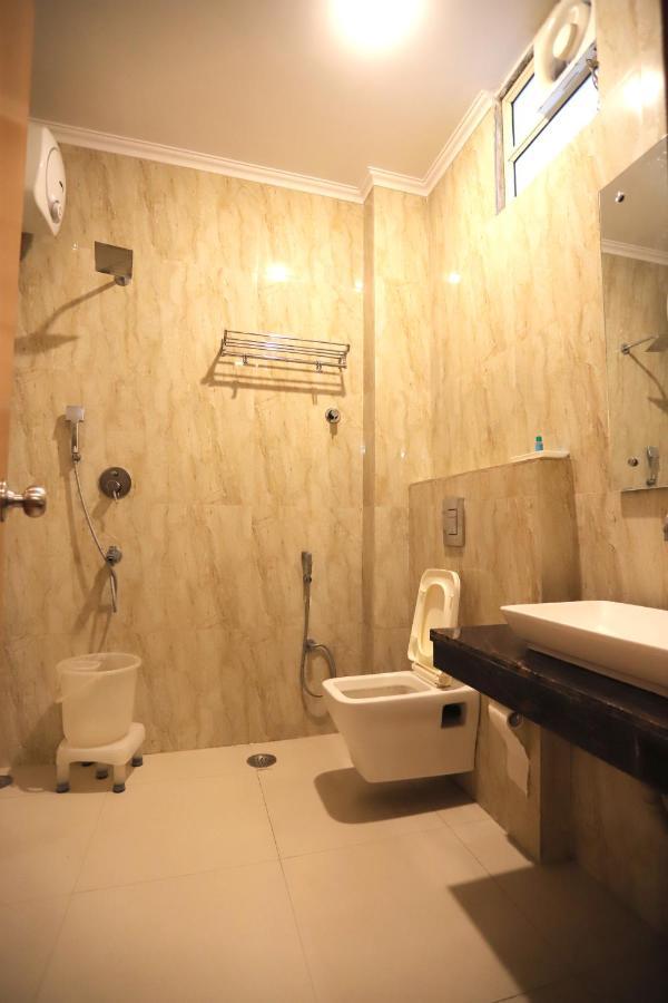 Hotel Aries Νέο Δελχί Εξωτερικό φωτογραφία