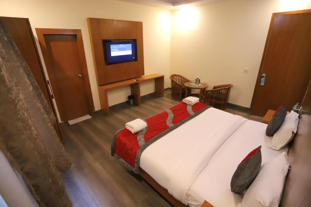 Hotel Aries Νέο Δελχί Εξωτερικό φωτογραφία