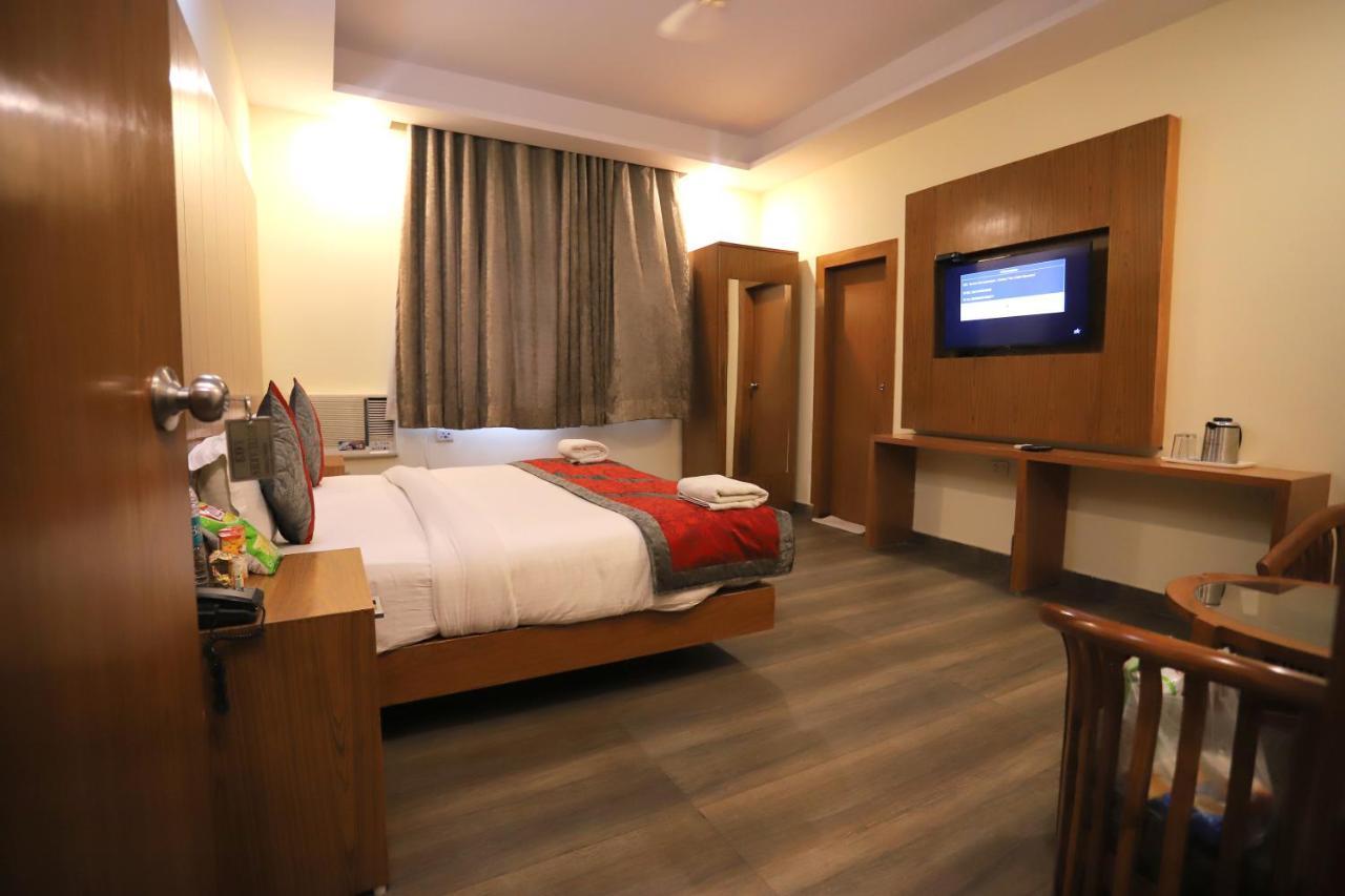 Hotel Aries Νέο Δελχί Εξωτερικό φωτογραφία
