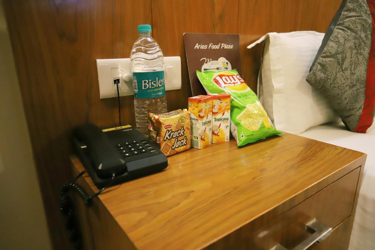 Hotel Aries Νέο Δελχί Εξωτερικό φωτογραφία